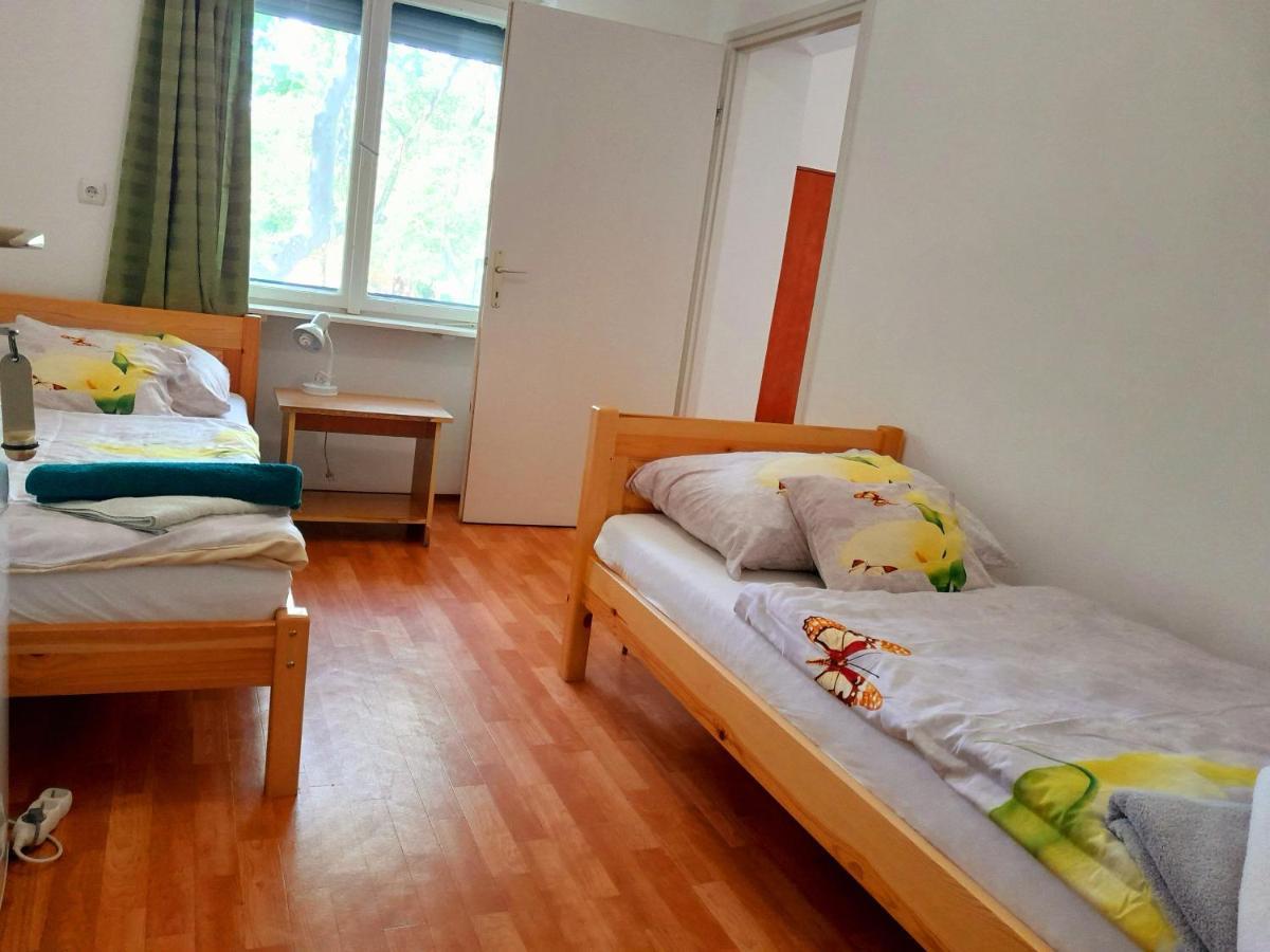 Boglar-Coop Ueduelo Aparthotel Balatonboglár Buitenkant foto